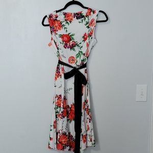 Floral, sleeveless dress